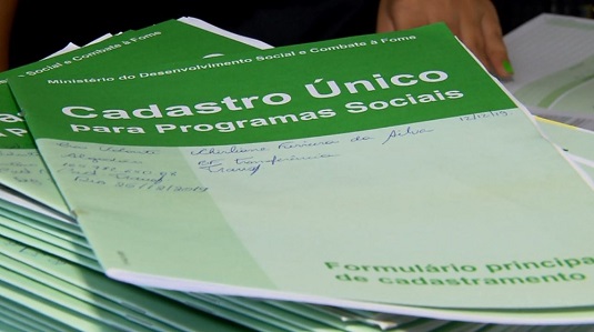Bahia perdeu quase 60 mil benefícios do Bolsa Família em um ano