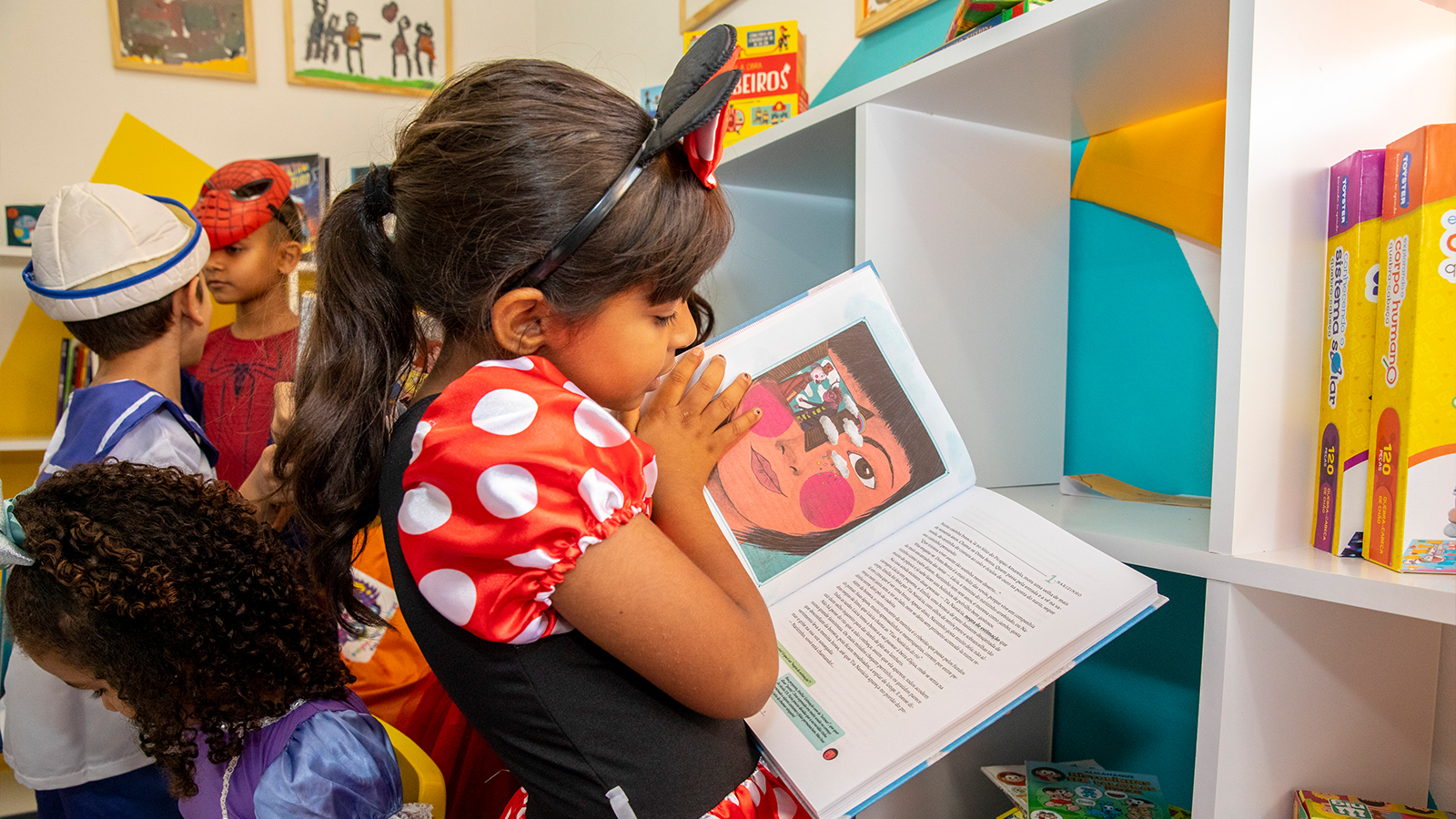AES Brasil leva projeto de leitura para escolas municipais de Tucano, Araci e Biritinga
