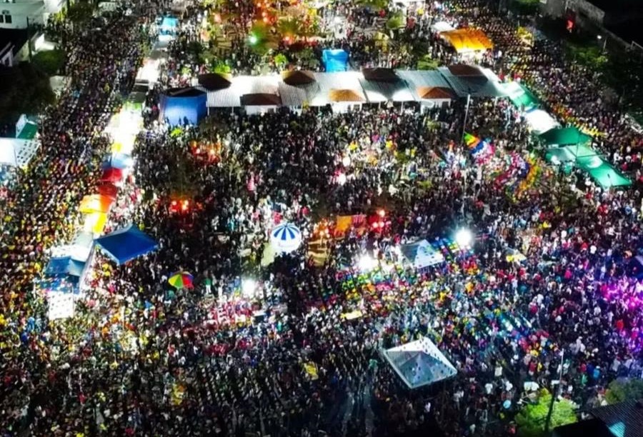 13 Dias de Festa: Com shows de Thiago Aquino e Solange, Teofilândia realiza uma das maiores Trezenas