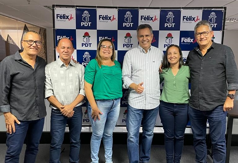 Vice-prefeita de Araci, Gilmara viaja até Salvador e declara apoio a Félix Mendonça para deputado federal